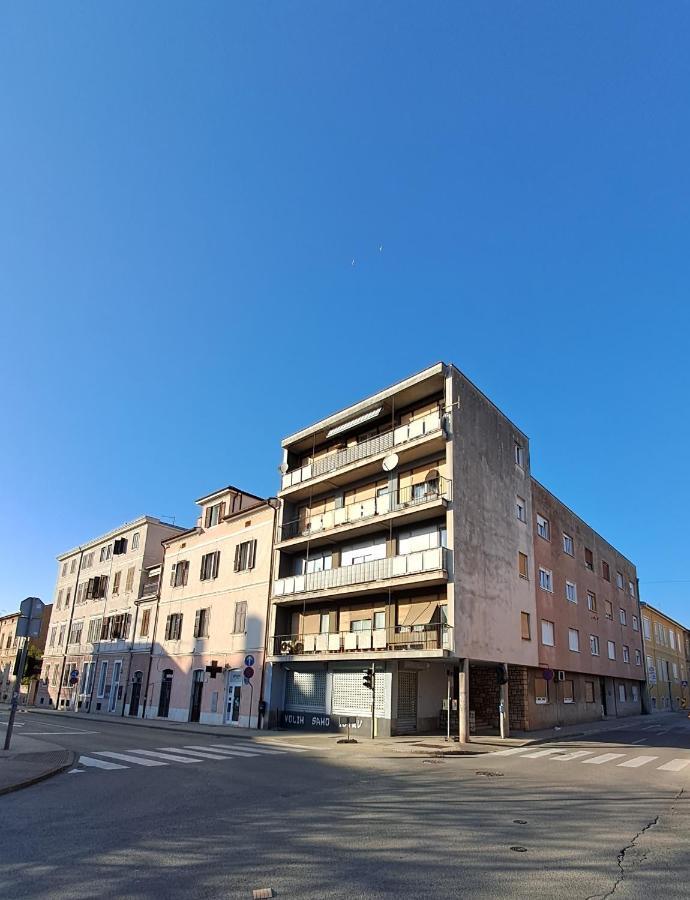 Yulia Apartman Pula Exteriér fotografie