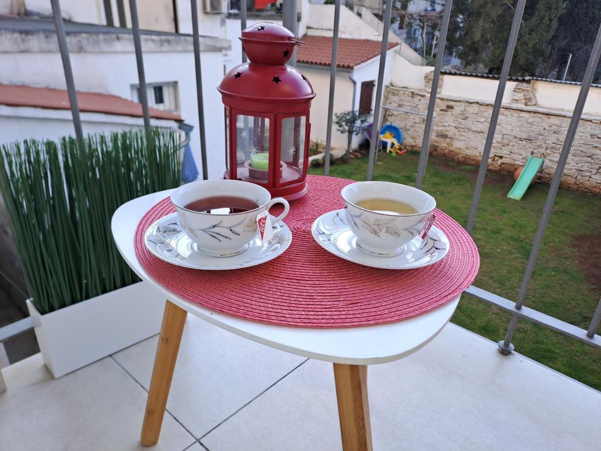 Yulia Apartman Pula Exteriér fotografie