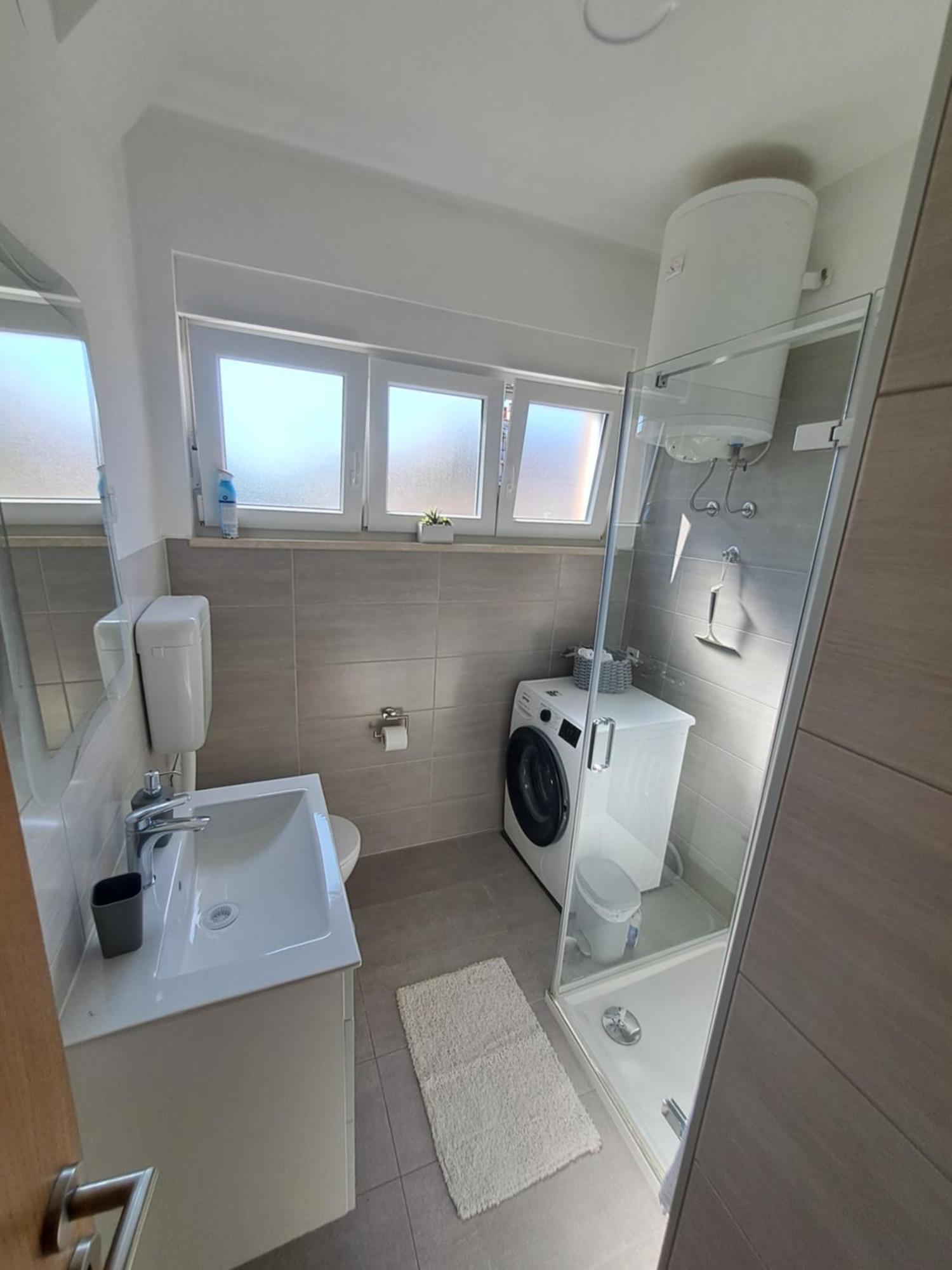 Yulia Apartman Pula Exteriér fotografie
