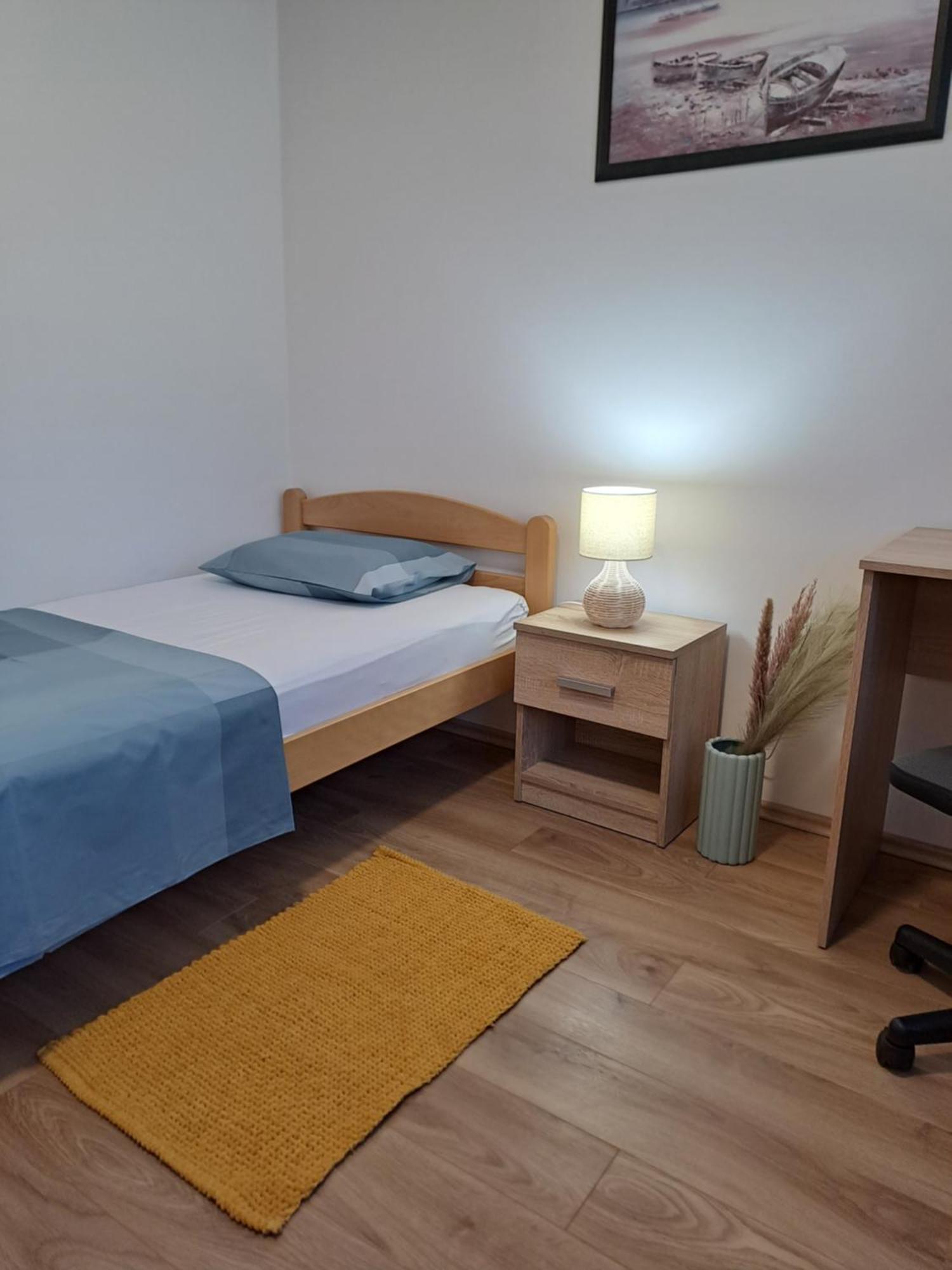 Yulia Apartman Pula Exteriér fotografie